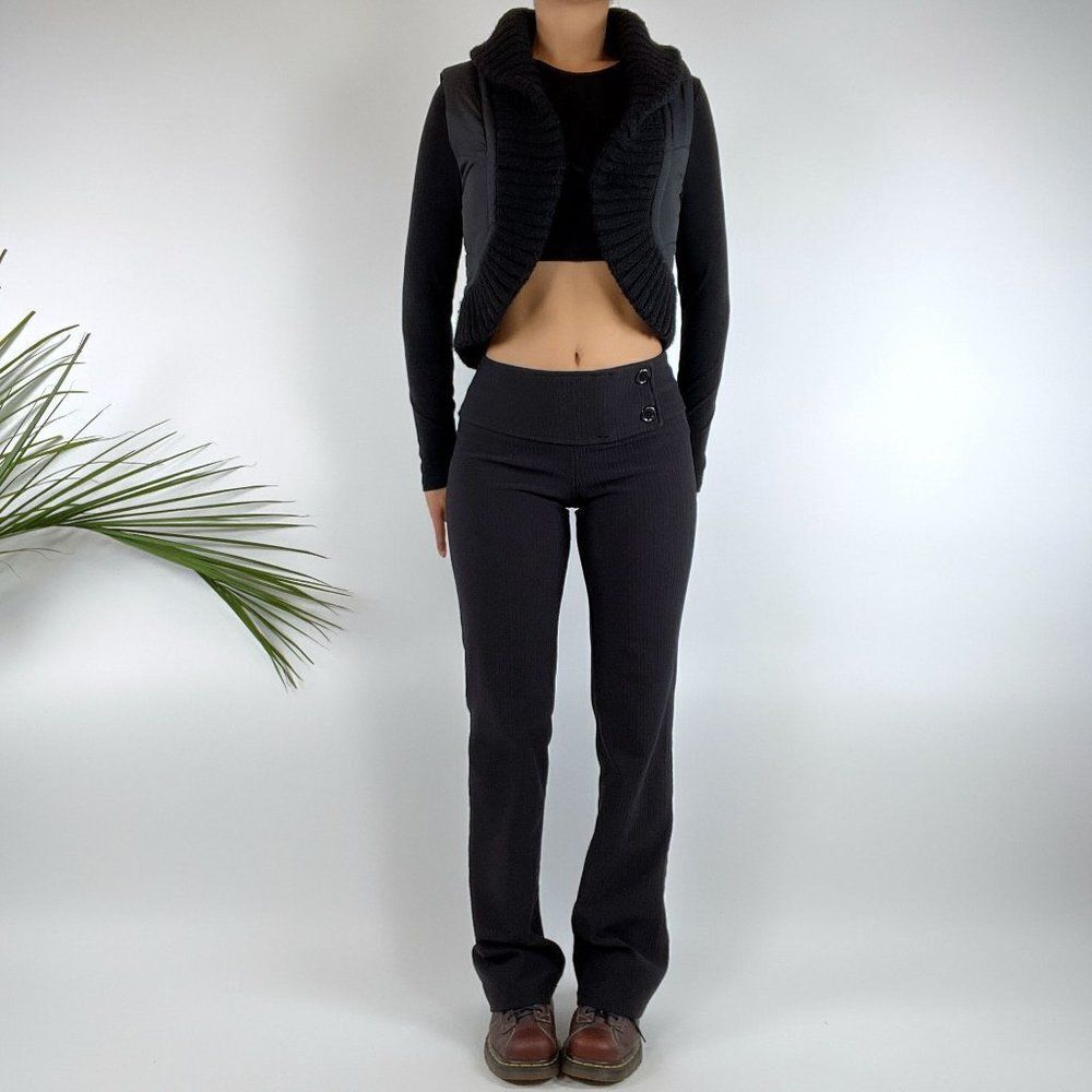 Vintage Y2K Indie Grunge Black Knit Trim Cropped Puffer Vest / Size: Small